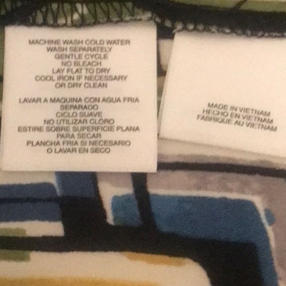 NWT 2x Nine West Sleeveless tie front top - Picture 7 of 7